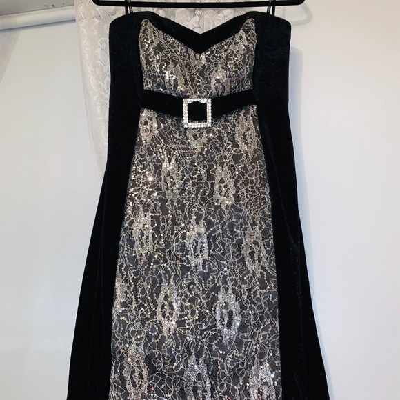 VTG Y2K XOXO Black Velvet & Sequin Holiday Dress - Picture 1 of 4